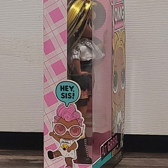 LOL Surprise! OMG Limited Edition  Alt Grrrl Fashion Doll - Picture 3 of 5